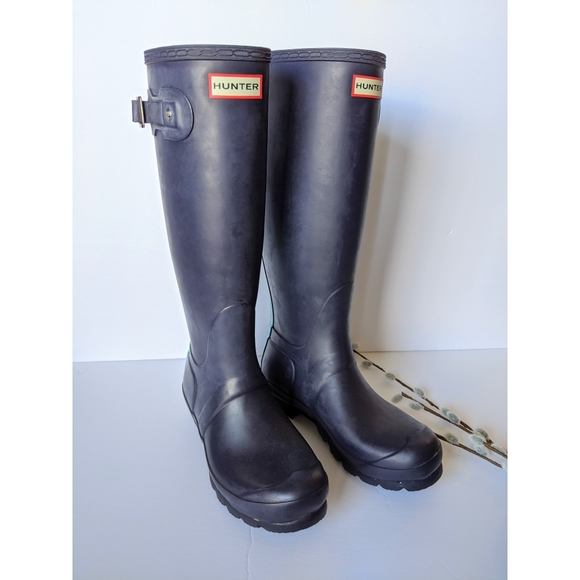 Hunter Shoes - Hunter tall boots + socks size 7